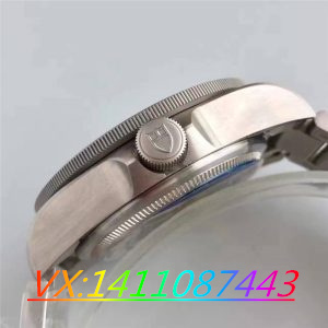 ZF廠帝舵藍色戰(zhàn)斧系列鈦合金材質腕表如何？