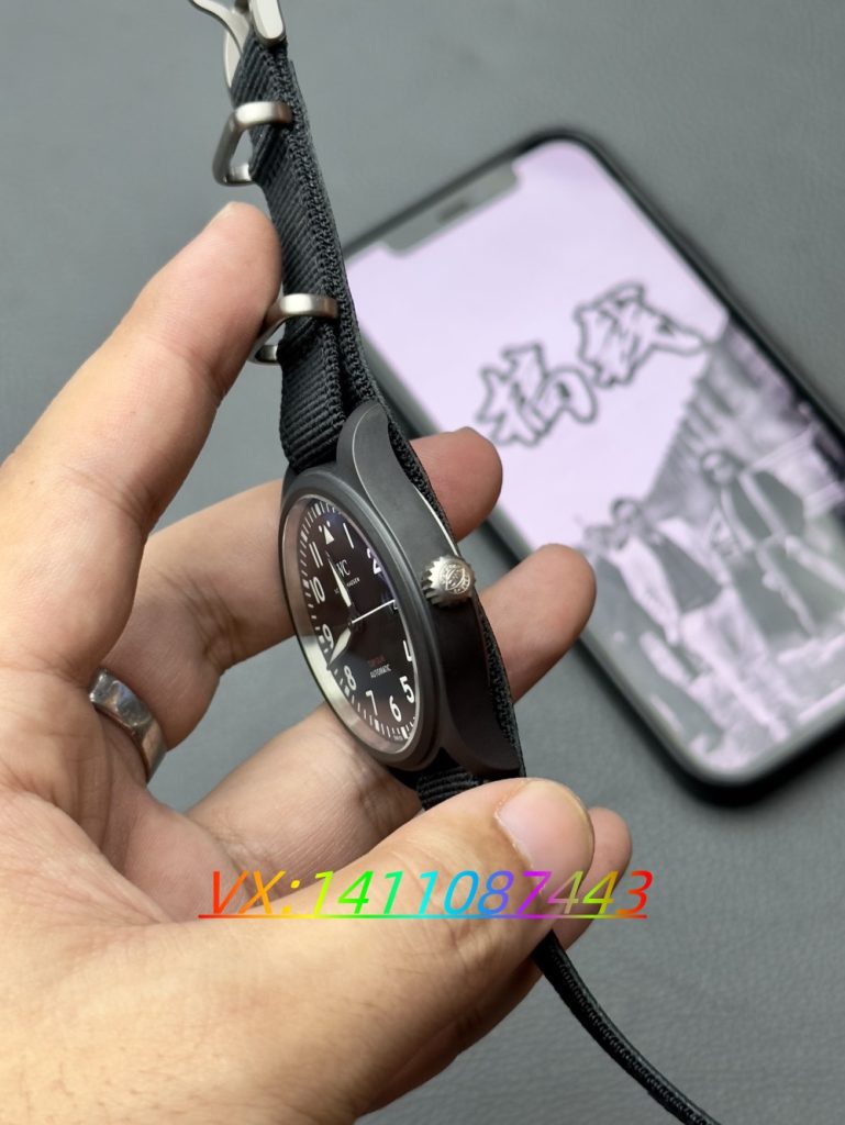 V7廠萬國飛行員TOP GUN全陶瓷做工如何？