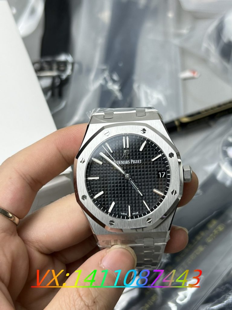 深度評測：ZF廠愛彼15500皇家橡樹V2版復刻表做工質量