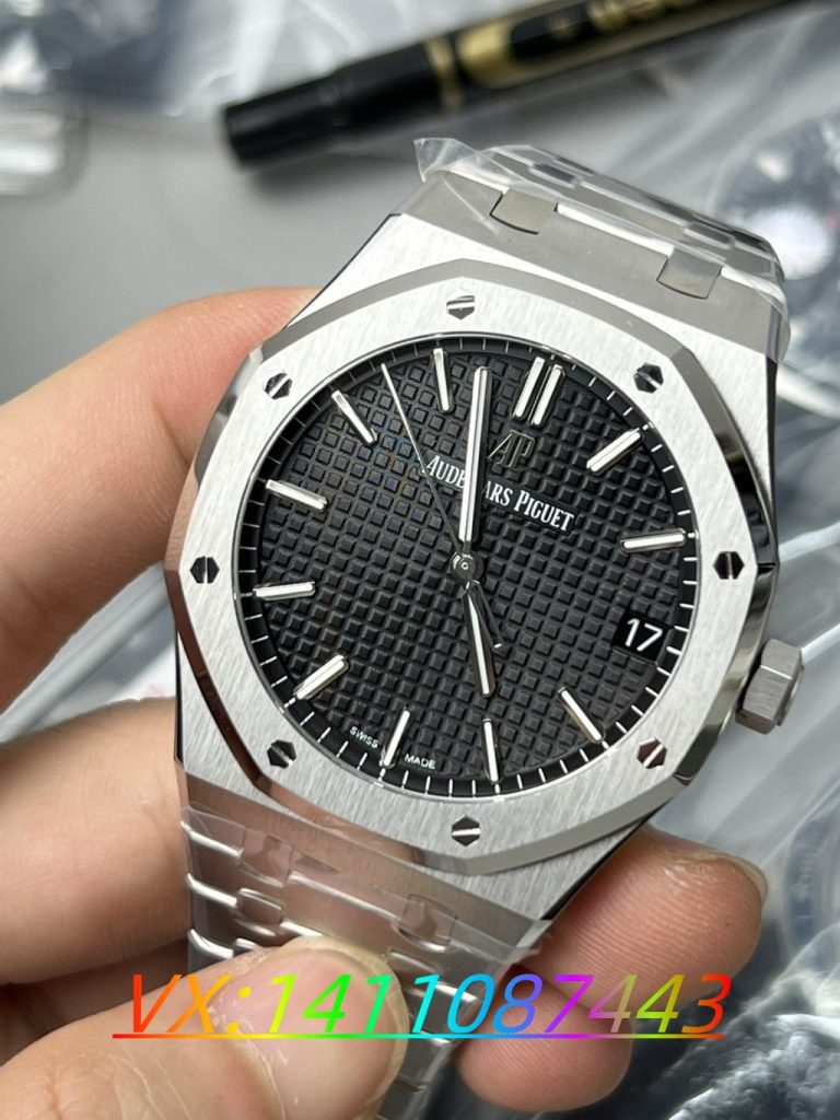 深度評測：ZF廠愛彼15500皇家橡樹V2版復刻表做工質量