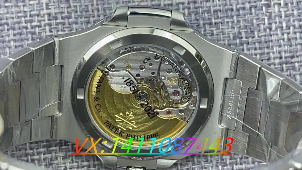 K廠百達(dá)翡麗鸚鵡螺達(dá)芙妮藍(lán)評(píng)測(cè)"