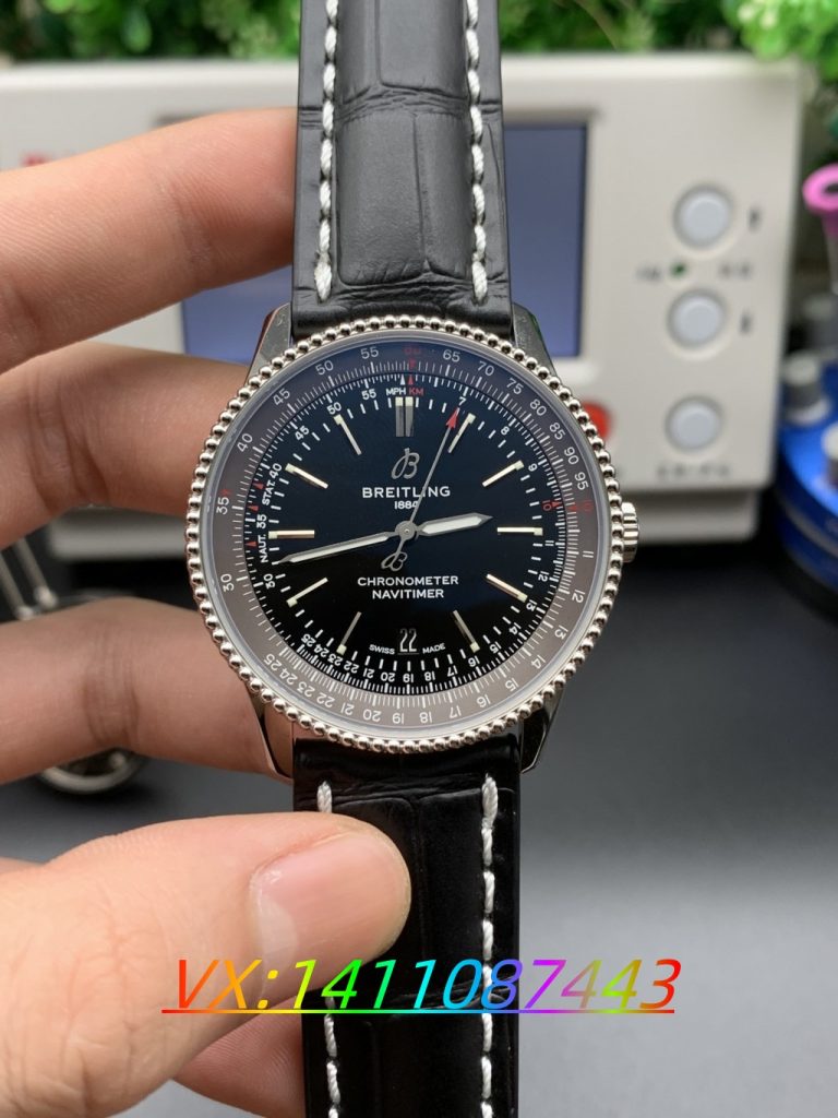 V7廠百年靈航空計時41mm黑盤腕表做工細節(jié)深度評測