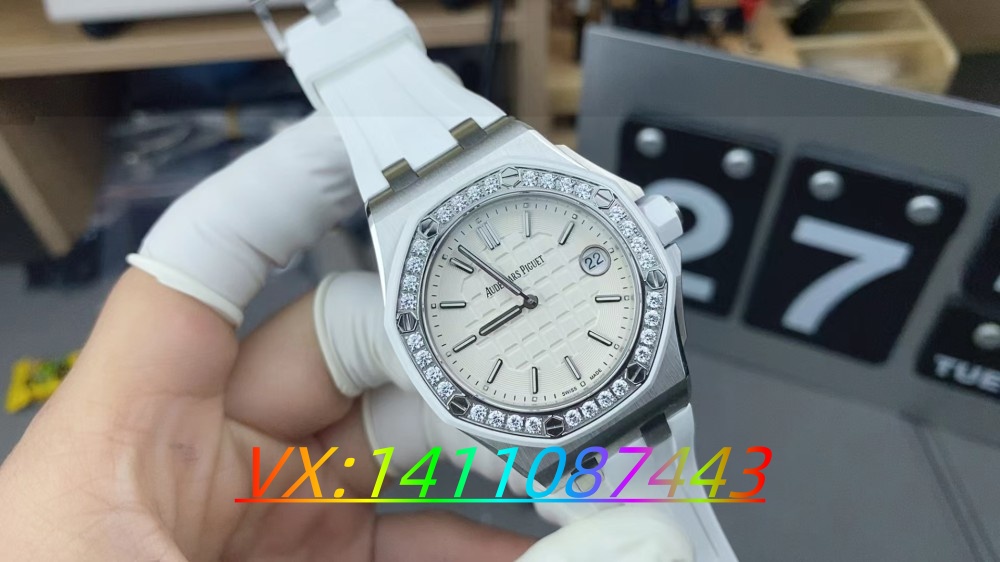 RXW愛彼皇家橡樹離岸37mm石英女表細節測評