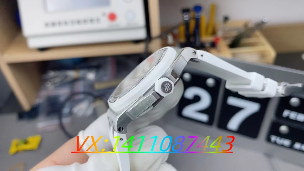 RXW愛彼皇家橡樹離岸37mm石英女表細節測評