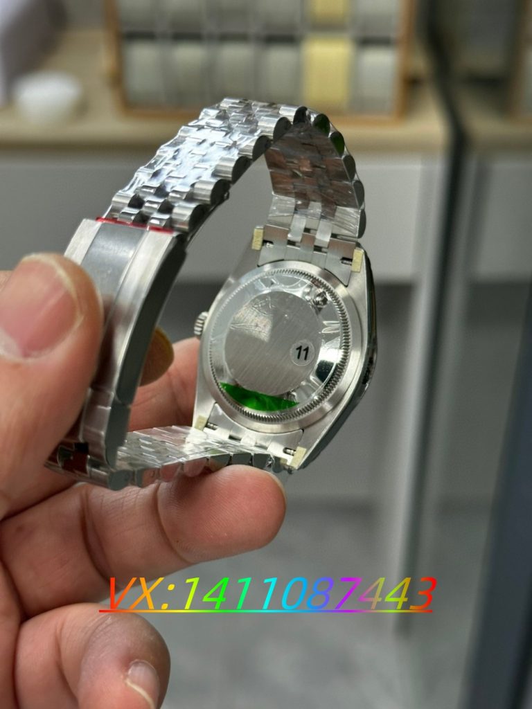 VS廠勞力士日志36黑盤3235機(jī)芯深度解析做工細(xì)節(jié)?