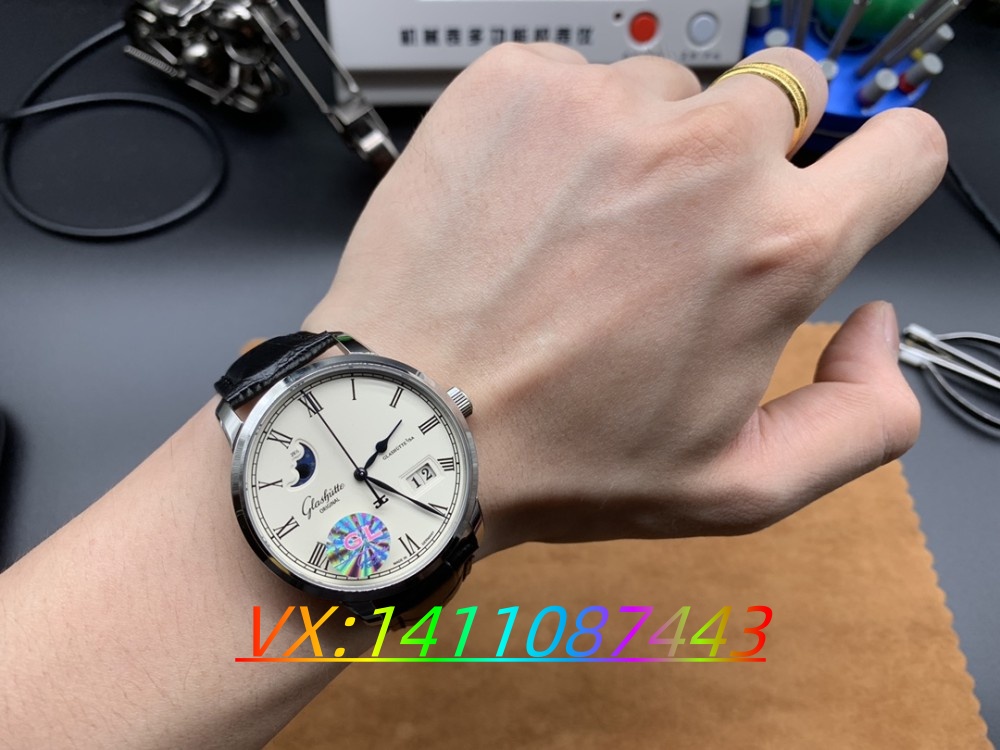 GL工廠匠心獨運:格拉蘇蒂參議員大日歷真月相表的技術革新探秘