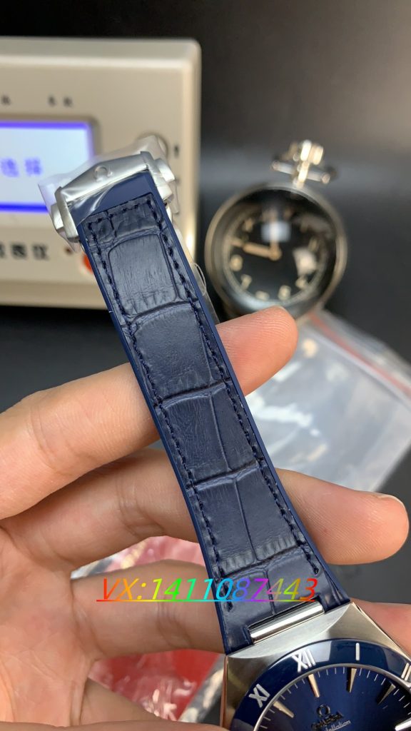 VS歐米茄星座8900機芯評測:復刻表中的卓越動力源?