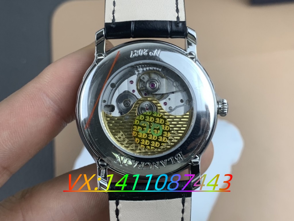 OM廠寶珀6654月相:繁星點(diǎn)綴下的月夜之美