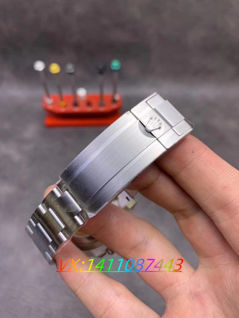 C廠Clean廠新升級勞力士3235一體機芯深度剖析勞力士復刻表的性能變革