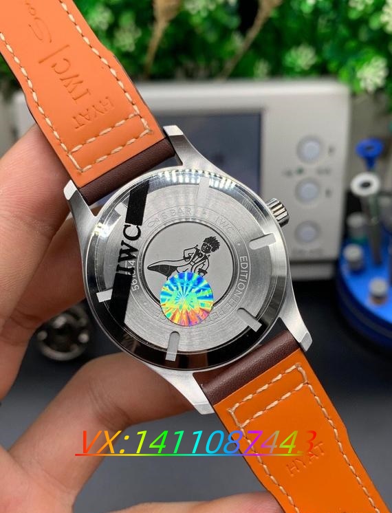 V7廠萬(wàn)國(guó)馬克十八IW328101霧藍(lán)全方位解析