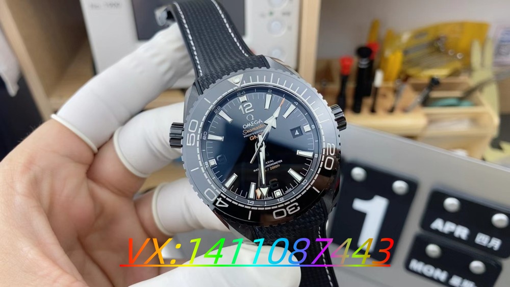 解析VS廠歐米茄深海之黑8906機(jī)芯的卓越性能與做工細(xì)節(jié)?