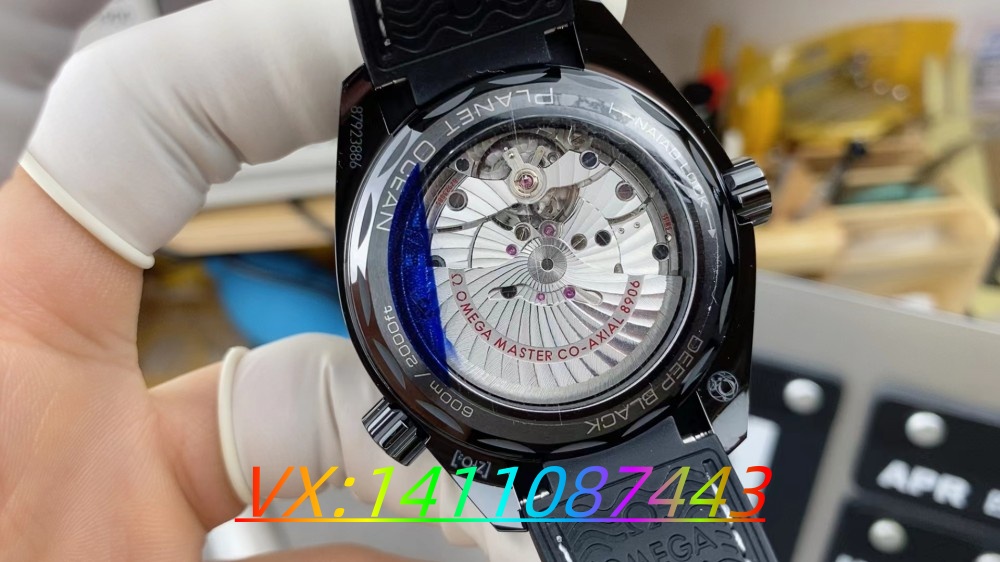 解析VS廠歐米茄深海之黑8906機(jī)芯的卓越性能與做工細(xì)節(jié)?