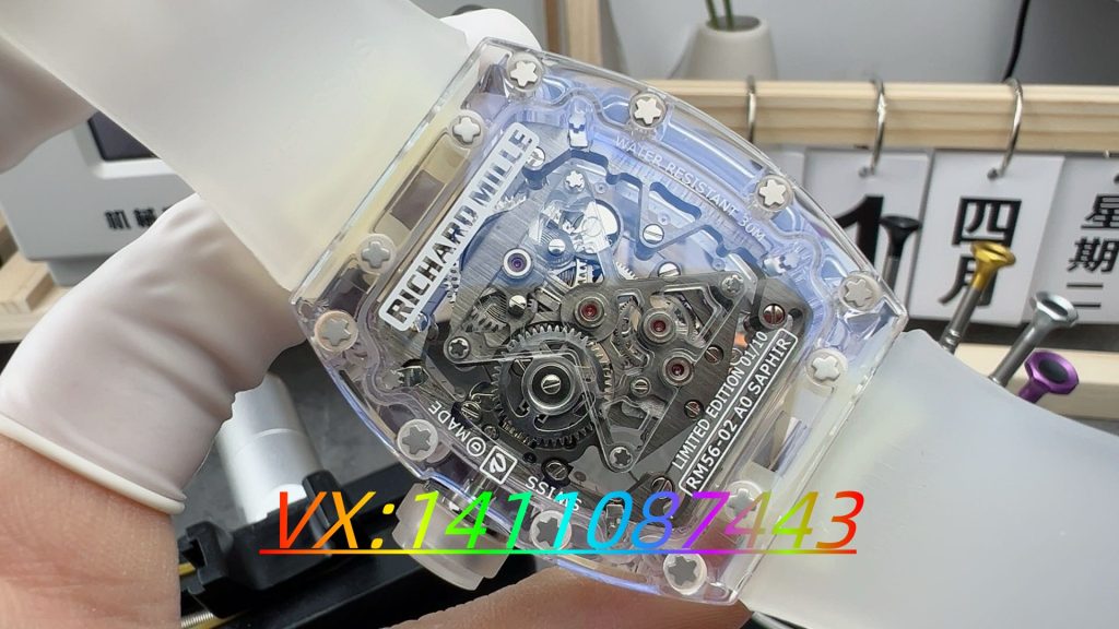 EUR廠雪流璃陀飛輪實拍評測:機械藝術的透明之美?