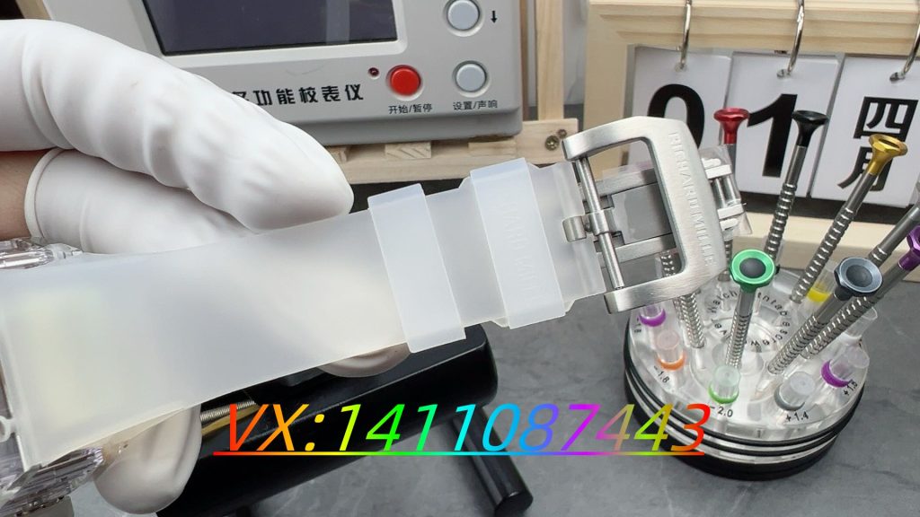 EUR廠雪流璃陀飛輪實拍評測:機械藝術的透明之美?