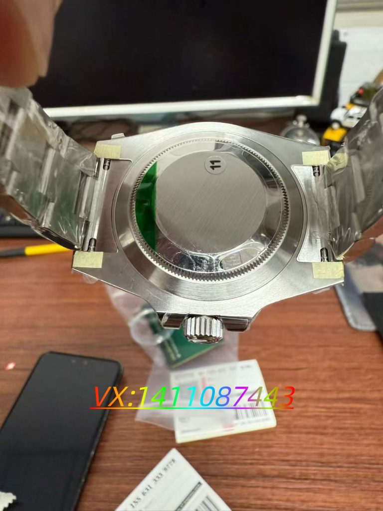 經(jīng)典再續(xù),實力復(fù)刻:VS廠40無歷黑水鬼(丹東 3130 機芯)深度評測?